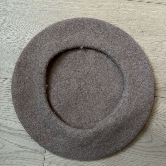 100% wool hat - Picture 3 of 4